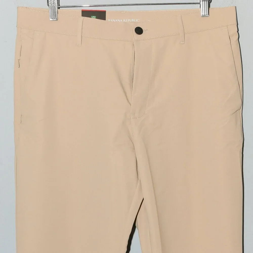- Banana Republic Men's Flat Front Pant‎